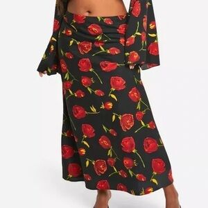 Boohoo | PLUS ROSE FLORAL MAXI SKIRT